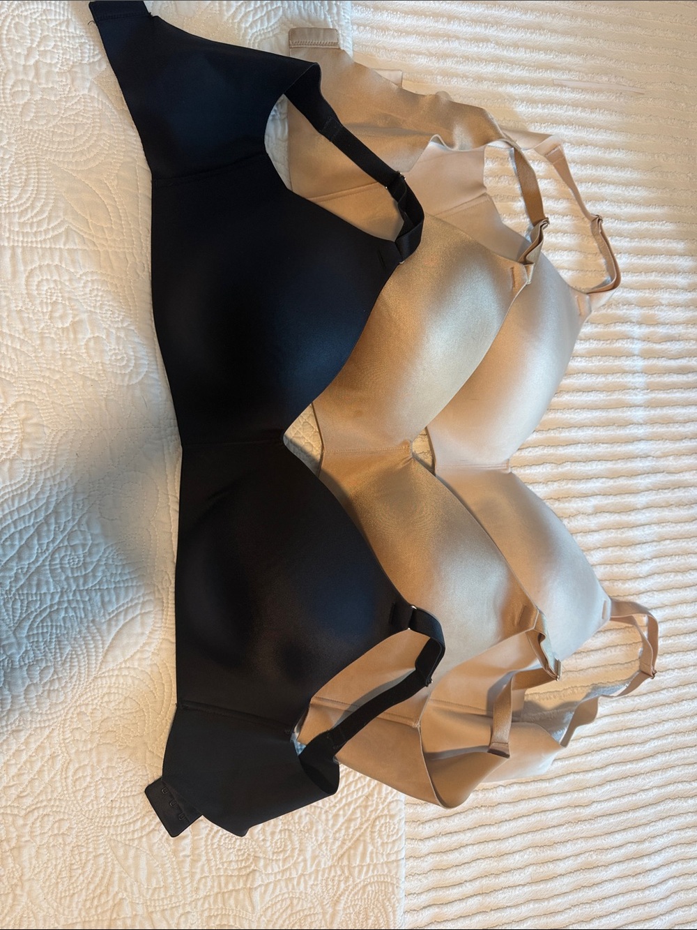 Soma 36DD LOT 3 Smooth Comfort Wireless Bra - Black & Nude